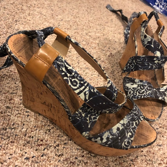 guess shoes wedges